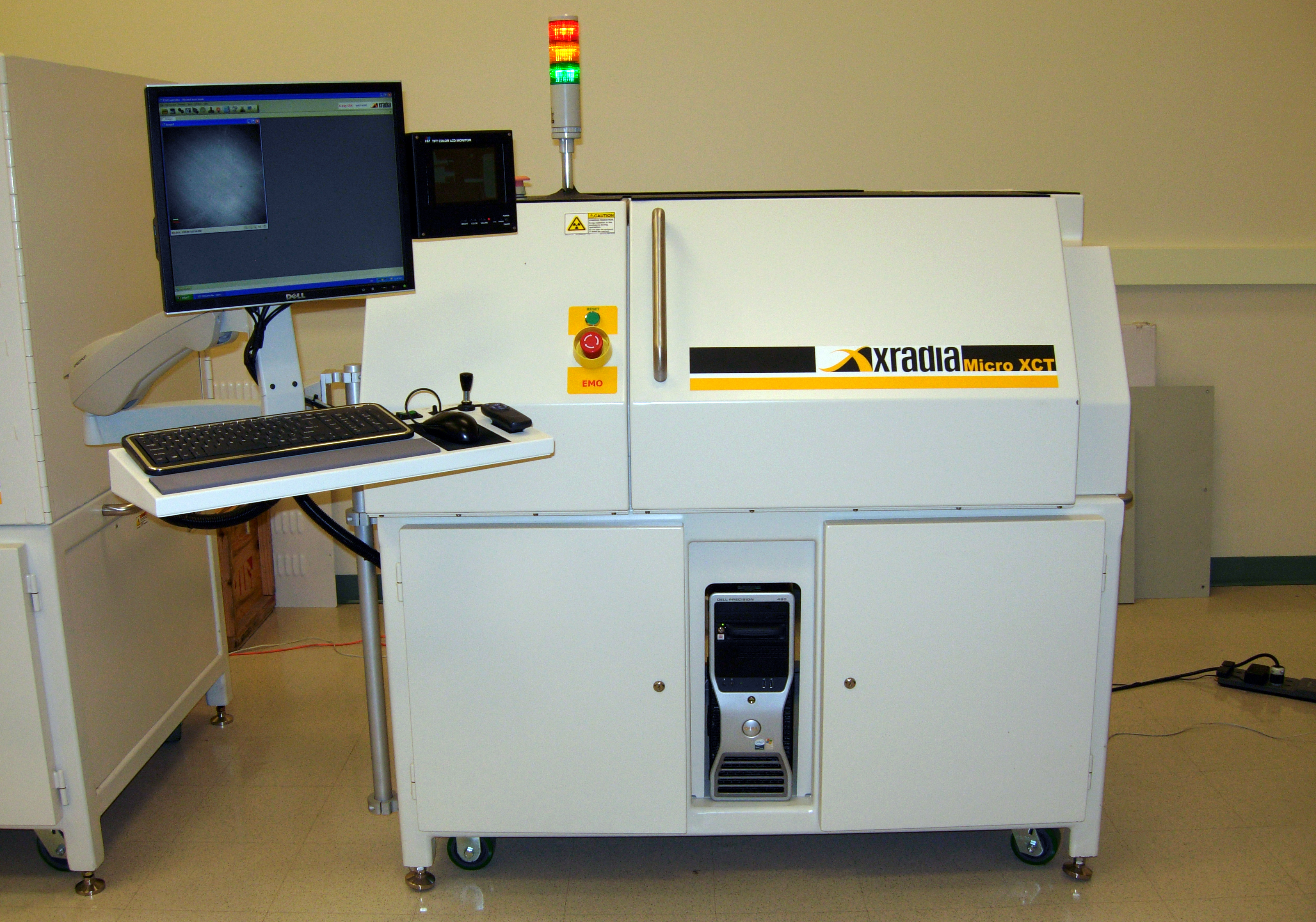 Xradia MicroXCT-200